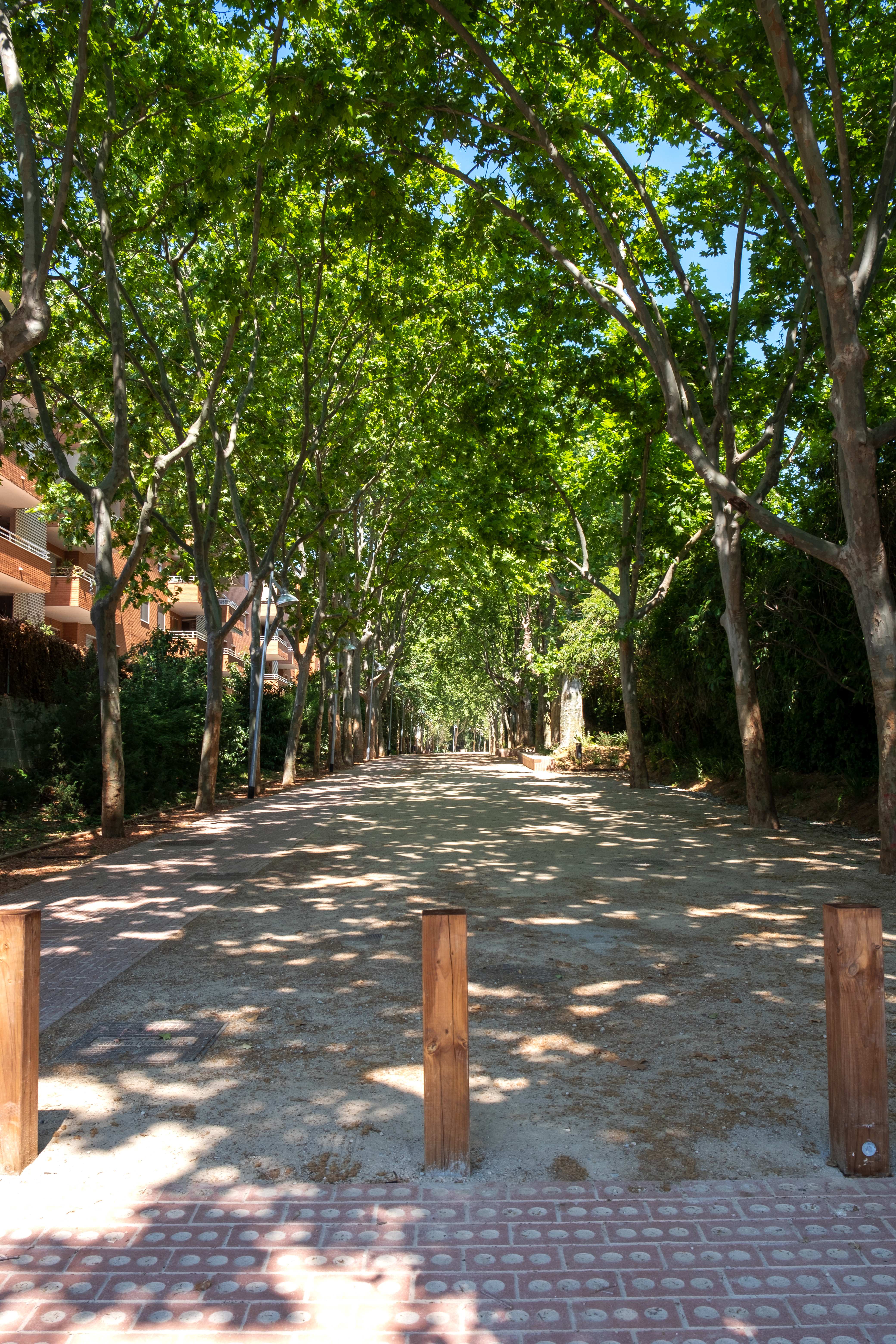 L'accés al passeig des de l'avinguda del Comerç